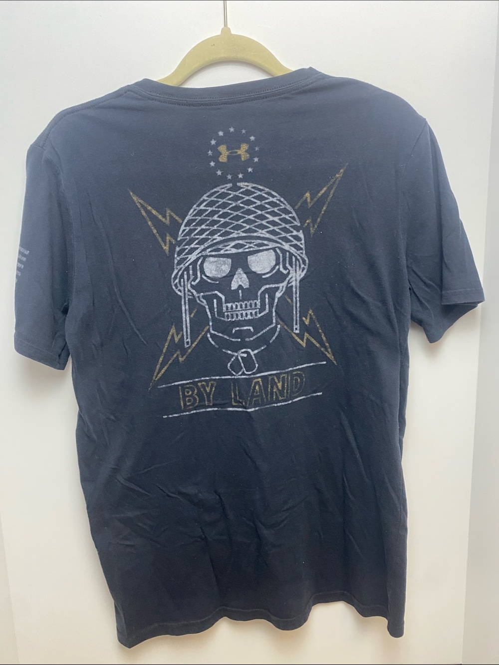 Under Armour Men’s Navy Freedom Graphic Short-Sleeve Tee - Picture 3 of 4
